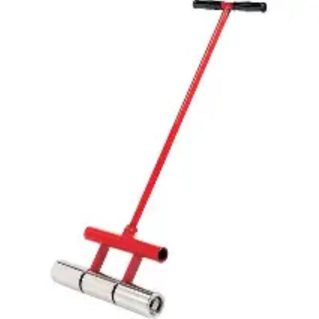 Where to rent LINOLEUM ROLLER, SMALL 8 W SIDE HANDLE in Cincinnati OH