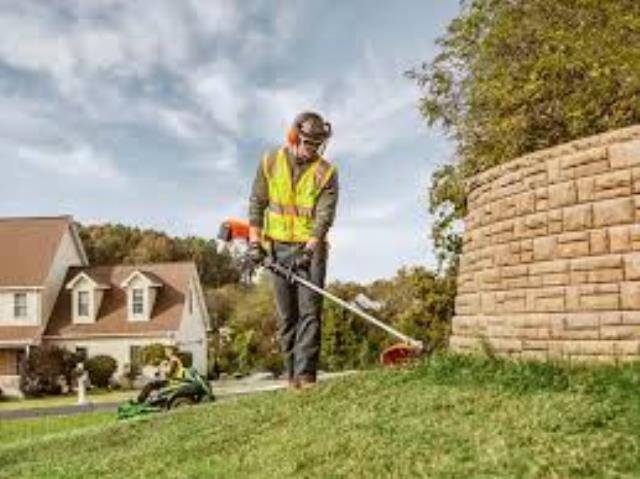 Where to rent FS 111 RX TRIMMER in Cincinnati OH